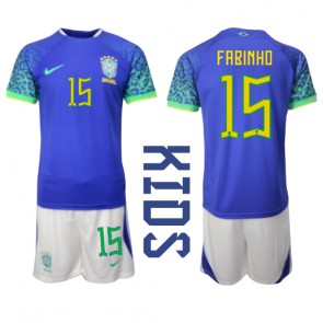 Brasilien Fabinho #15 Replika Babytøj Udebanesæt Børn VM 2022 Kortærmet (+ Korte bukser)